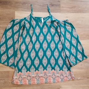 Beautiful, bohemian off shoulder mini dress!